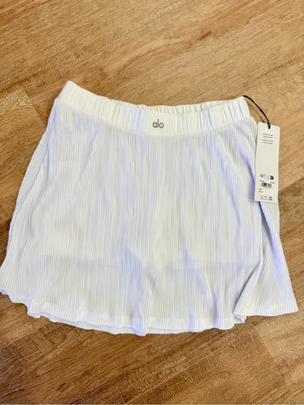 ALO Yoga White Pleated Circle Skirt